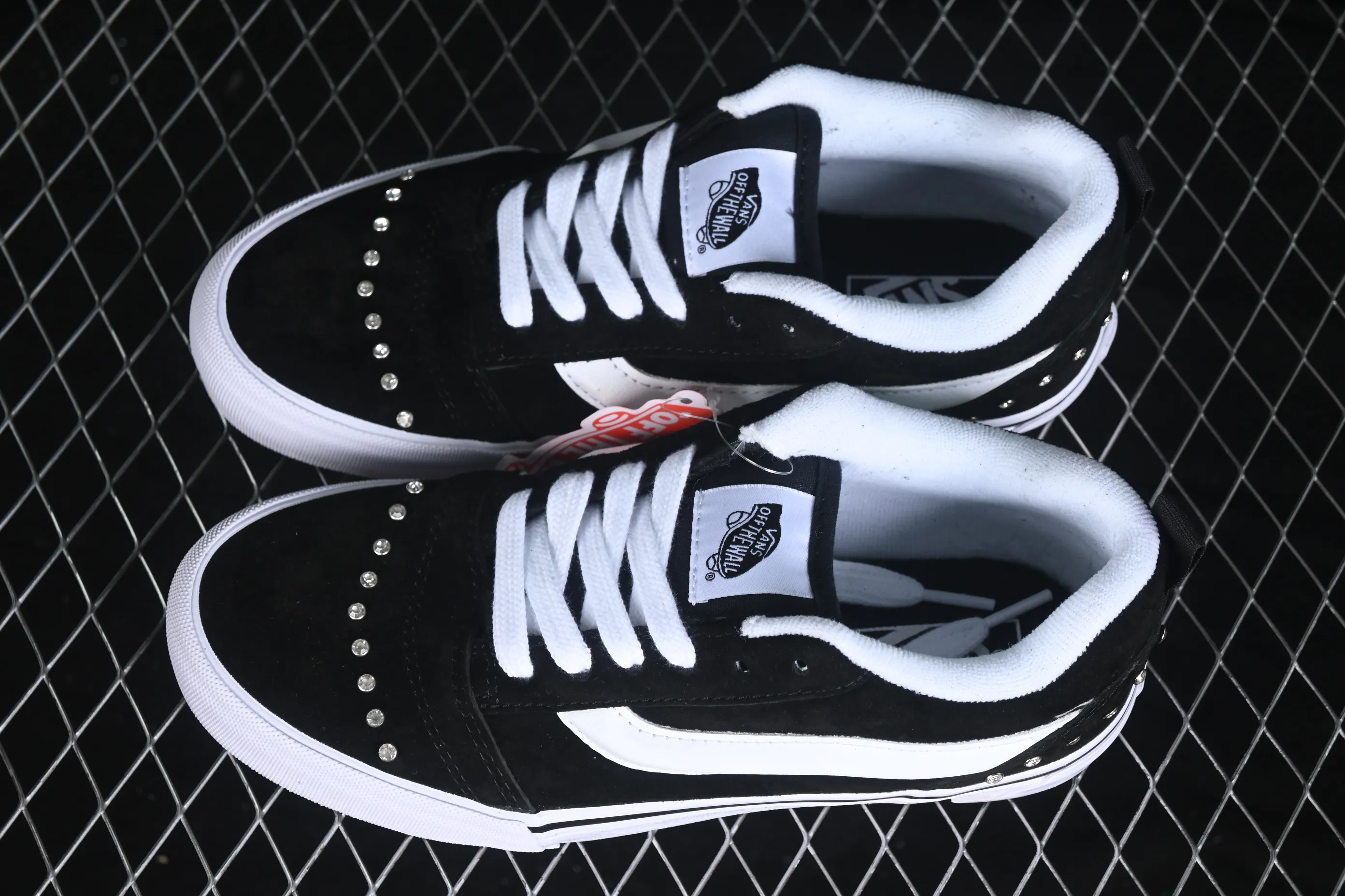All categories Vans Vans series Vans Low Vans Knu Skool Vans low-top casual skateboard shoes VN0009QC65BT1